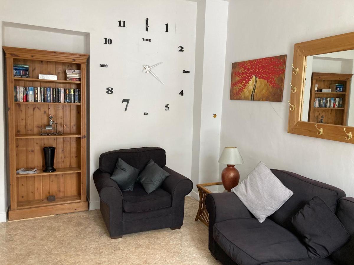 La Petite Maison - Self Catering Pre-en-Pail-Saint-Samson Exteriör bild